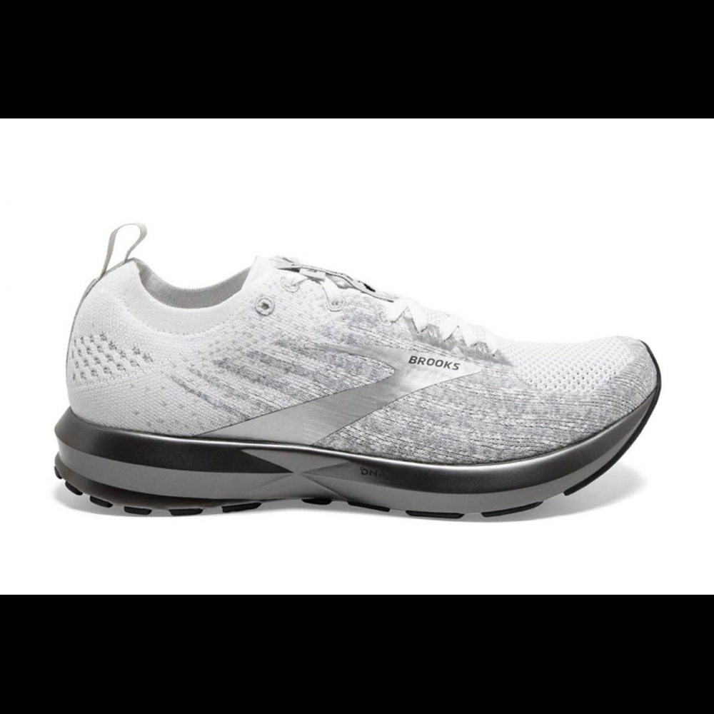 Brooks Levitate 3 *RARE color*